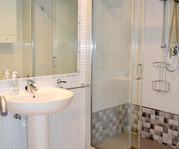 Firstline Rubino Arenal-bol *